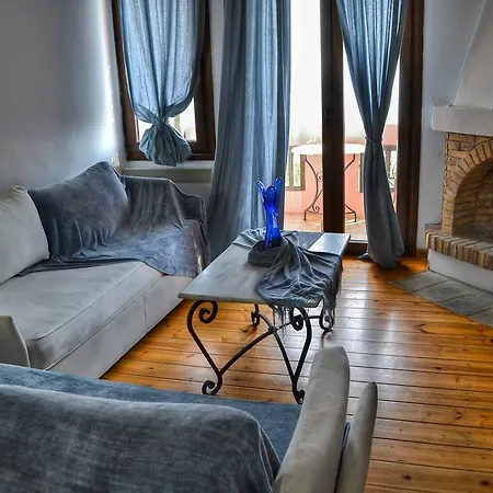 Althea Archontika Tis Androu Apartamento Batsi