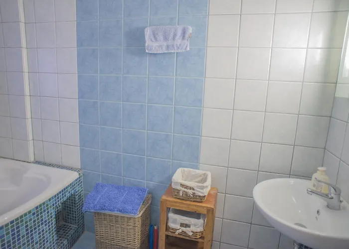 Althea Archontika Tis Androu Apartamento Batsi